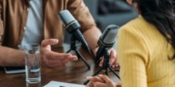 Best Lawyer Podcasts For Career Growth In Law