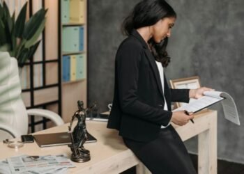 How to Become a Immigration Attorney: Legal Career Guide