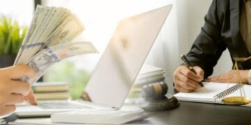 Top Attorneys That Make The Most Money In 2026