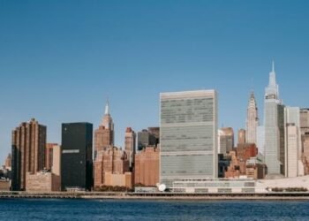 240 M St SW Unit E404 Guide for Renters, Buyers & Neighbors