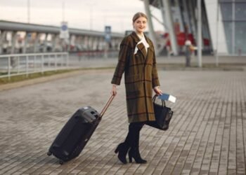 Fiancé Visa vs Spouse Visa