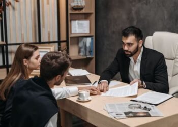 LLC vs Corporation Pros and Cons Guide for Owners