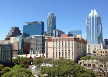 What Time Is Noise Ordinance In Texas? Full Guide