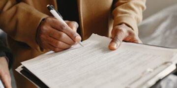 Business Contract Law Considerations for Denver Companies