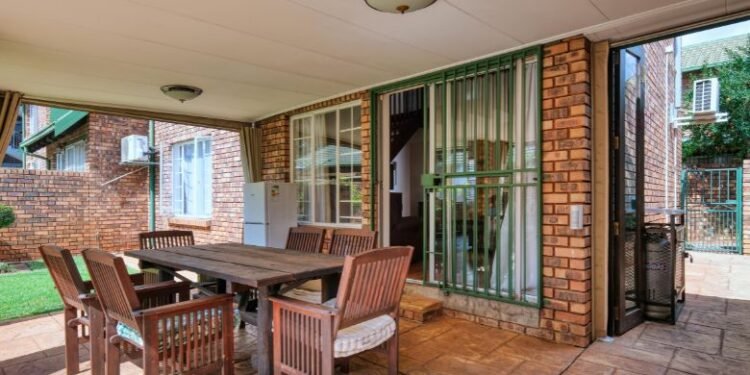 How Long Can A House Stay In A Trust After Death