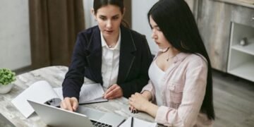 How Much Do Immigration Lawyers Make