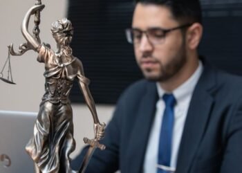 How to Know If Your Lawyer Is Selling You Out