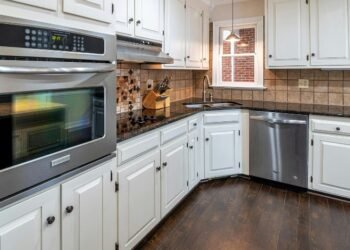 Kitchen Cabinet Updates and Refacing Options in Downers Grove