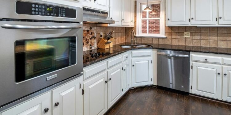 Kitchen Cabinet Updates and Refacing Options in Downers Grove