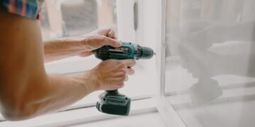 Regional Window Manufacturing and Installation Standards in Alaska