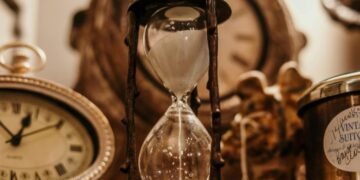 What Does Time Is of the Essence Mean? Full Guide