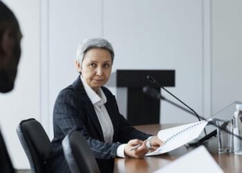 Do Celebrities Get Jury Duty? Full Legal Answer