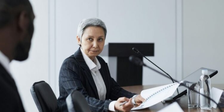 Do Celebrities Get Jury Duty? Full Legal Answer