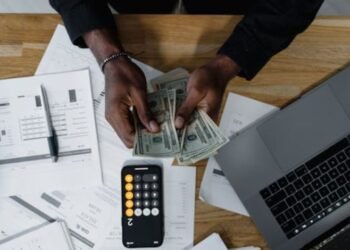 Family Lawyers Salary What They Earn & Grow Income