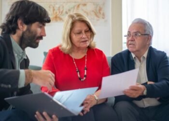 Settlor of Trust Explained: Everything You Need to Know