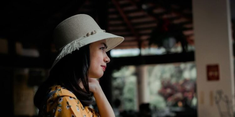 can you wear a hat in court? simple answer guide