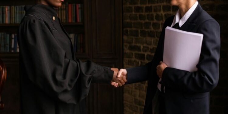 Why Do Barristers Wear Wigs? Full Explanation