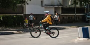 California Bicycle Helmet Law Rules, Fines & Safety Guide