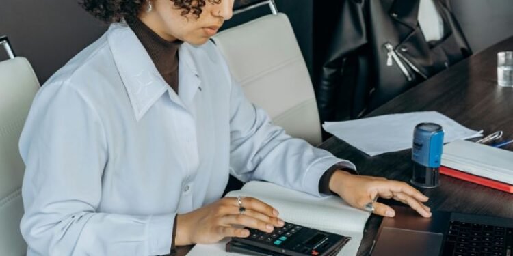 Executor Fees New York: Calculate Commissions the Easy Way